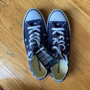 Brand New Denim Daisy Converse